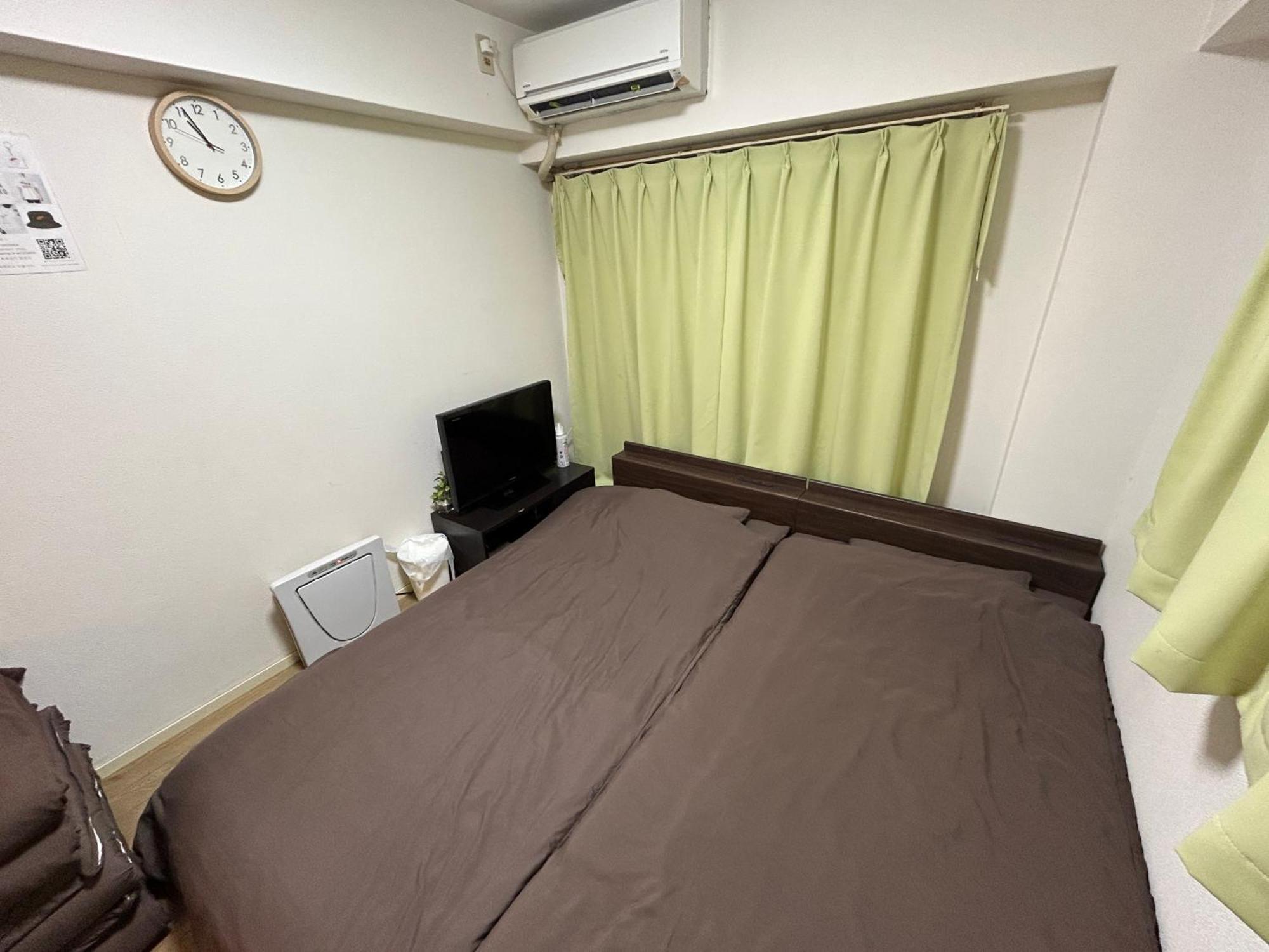 Guest House Zwell Hakata Ohori Park Fukuoka  Exterior photo