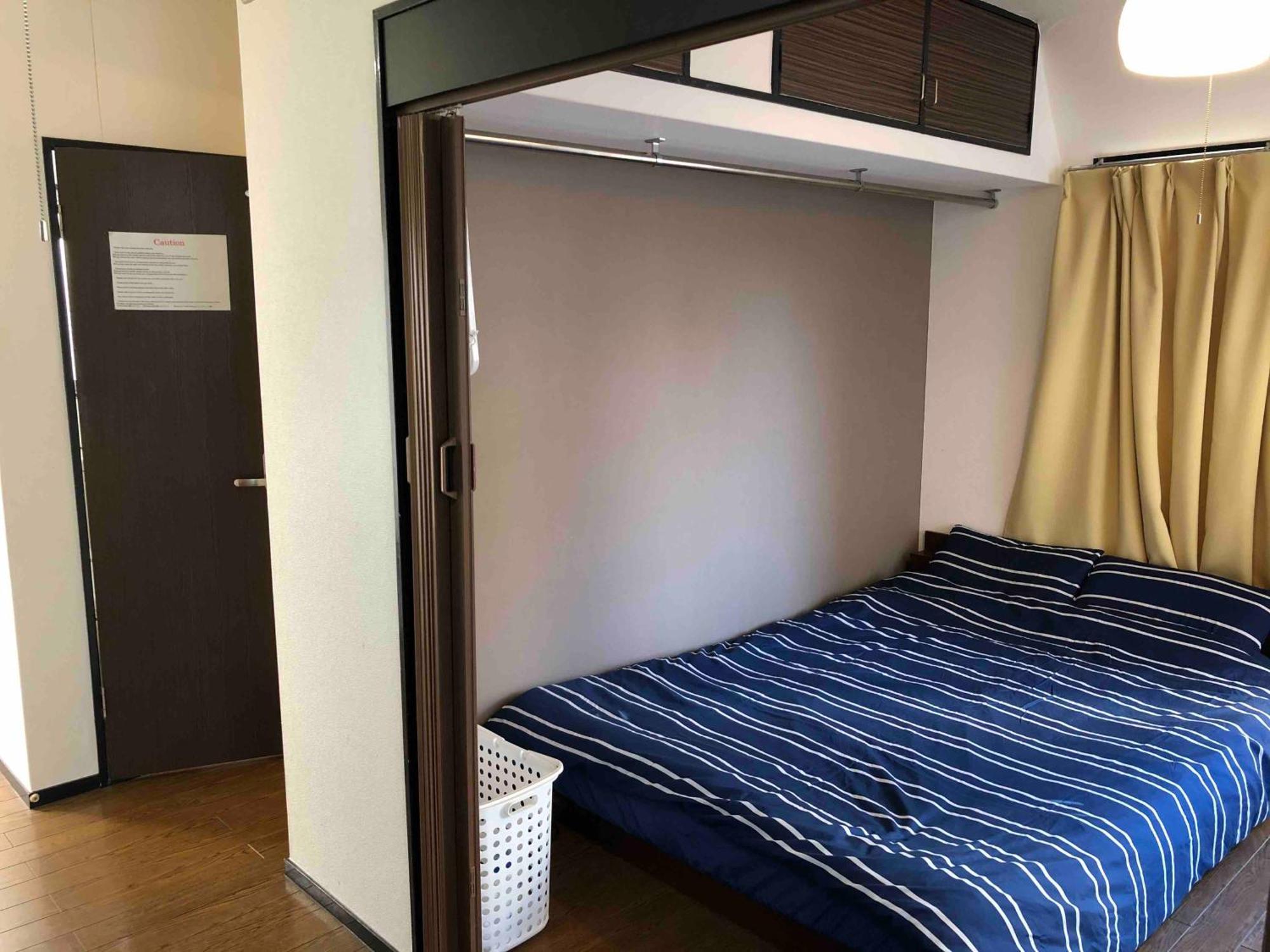 Guest House Zwell Hakata Ohori Park Fukuoka  Exterior photo