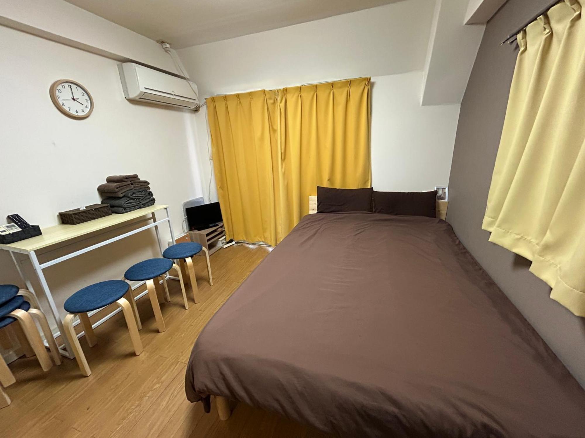 Guest House Zwell Hakata Ohori Park Fukuoka  Exterior photo